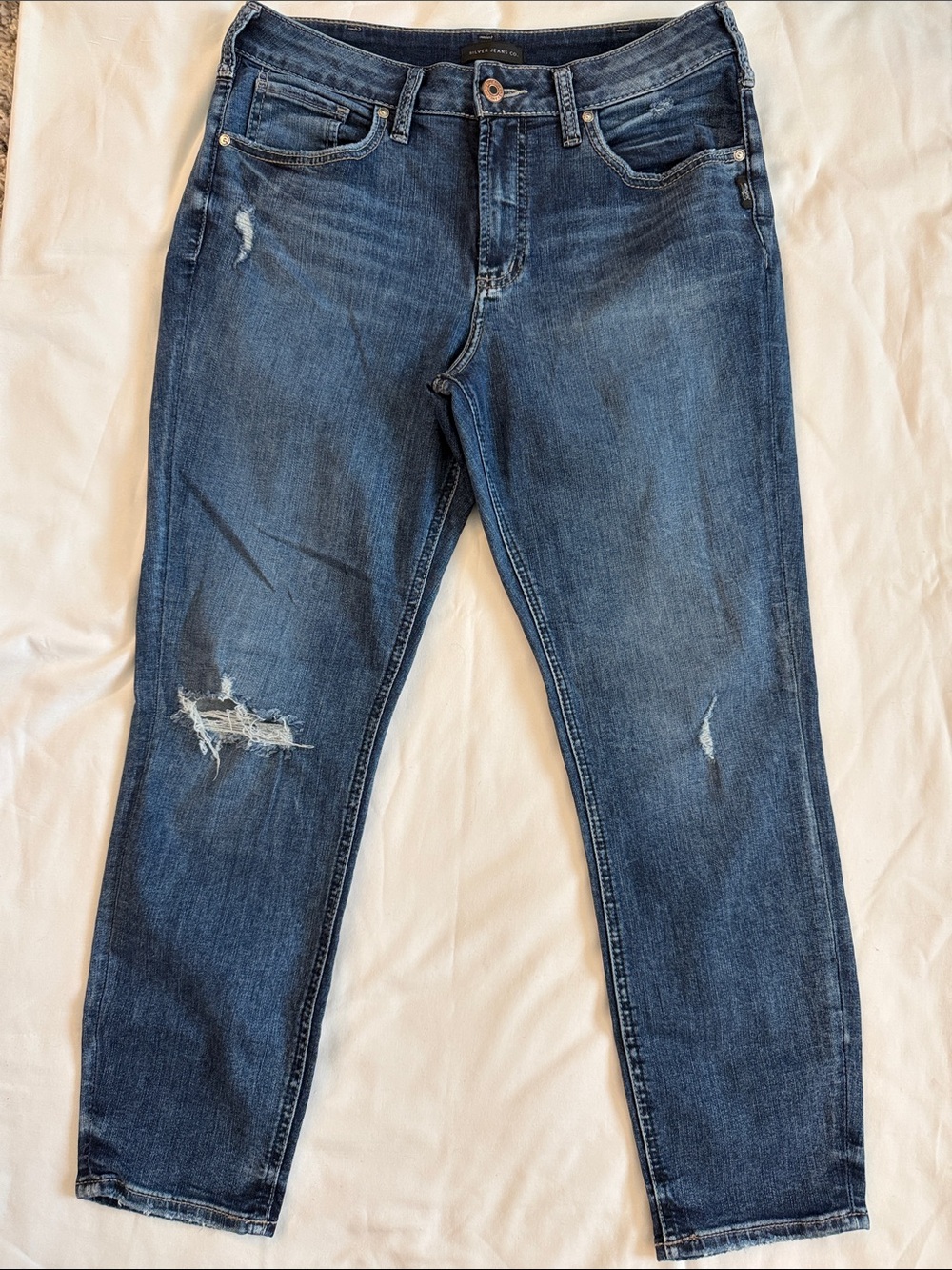 Silver Jeans Avery Skinny Crop 32/26 in Medium Blue Wash